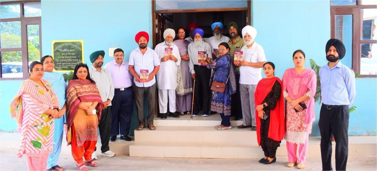 The book HISTORICAL MEETING  was launched at Bela College